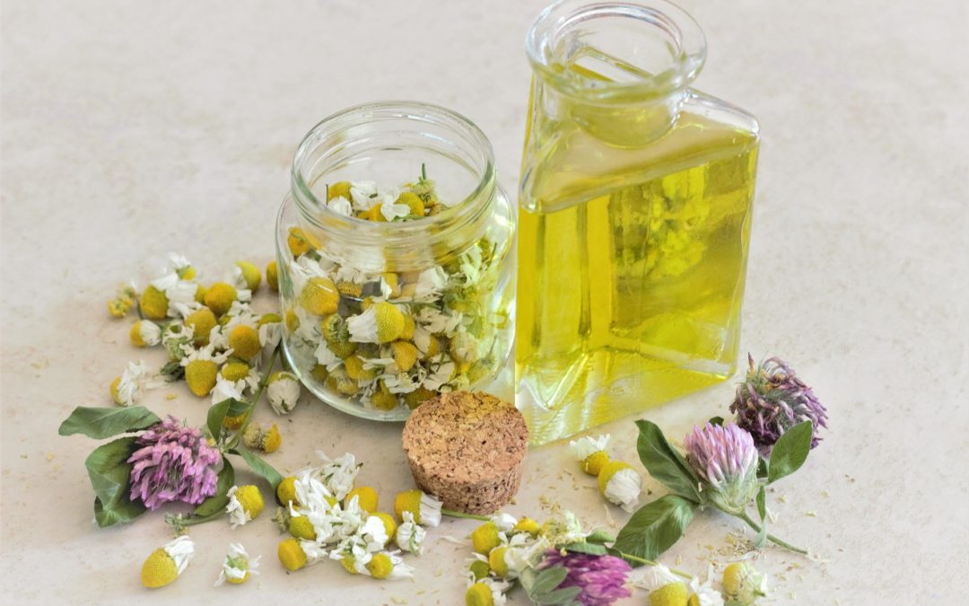How Do Essential Oils Work? Here’s What You Need to Know